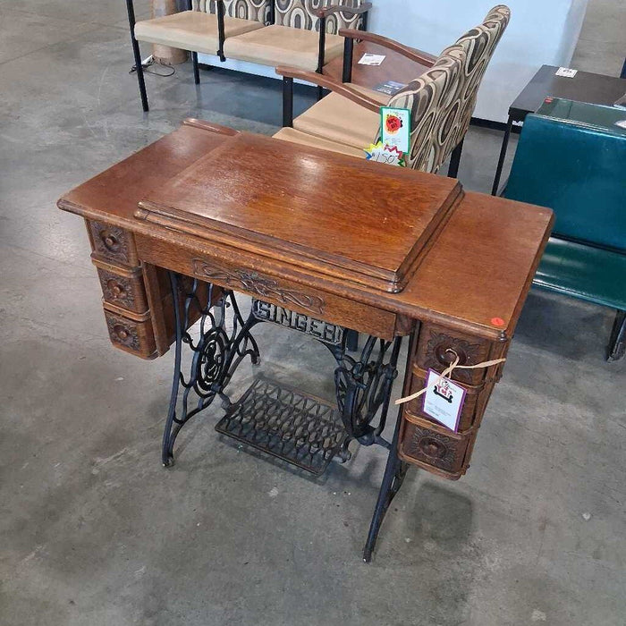 Vintage Singer Sewing Machine