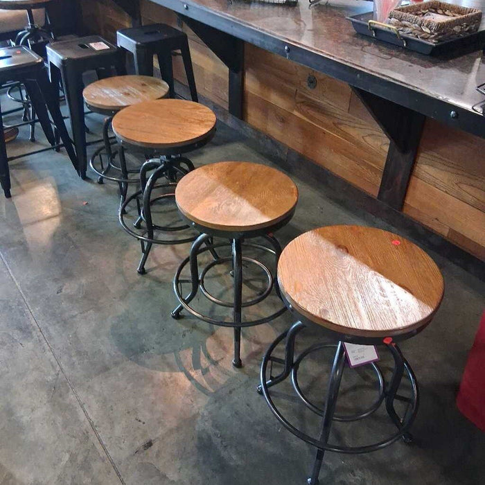 Set of 4 Swivel Barstools