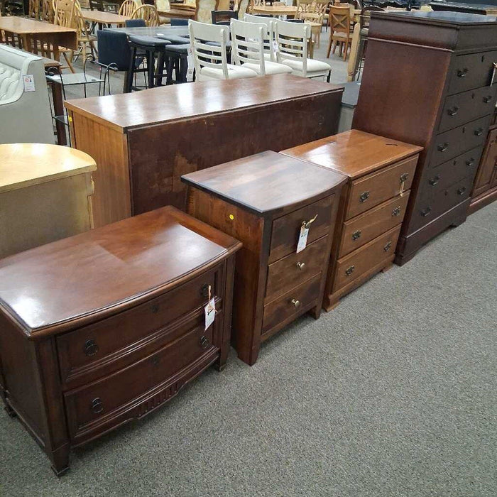Broyhill 2 Dwr Nightstand