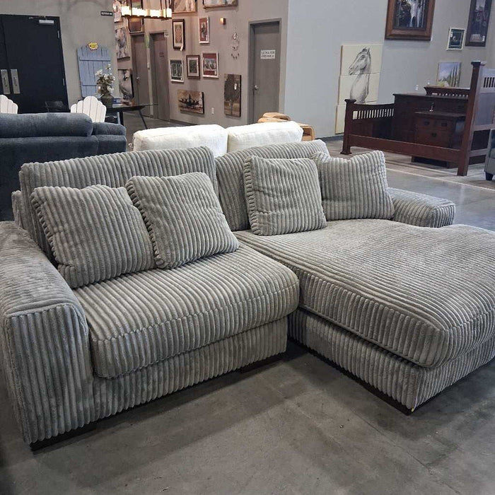Ashley 2 Pc Gray Fabric Chofa