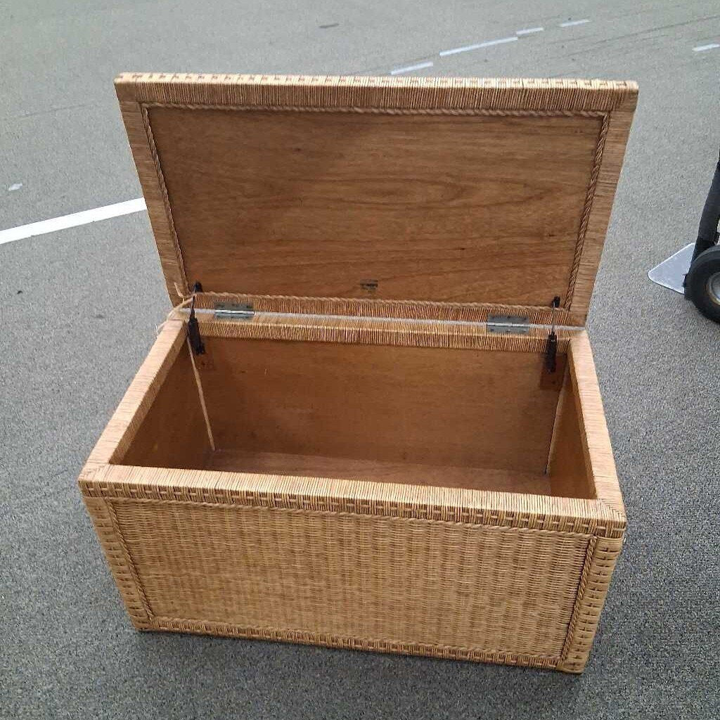Consignment Furniture