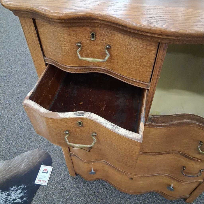 Vintage 5 Dwr Tallboy w/ Hat box