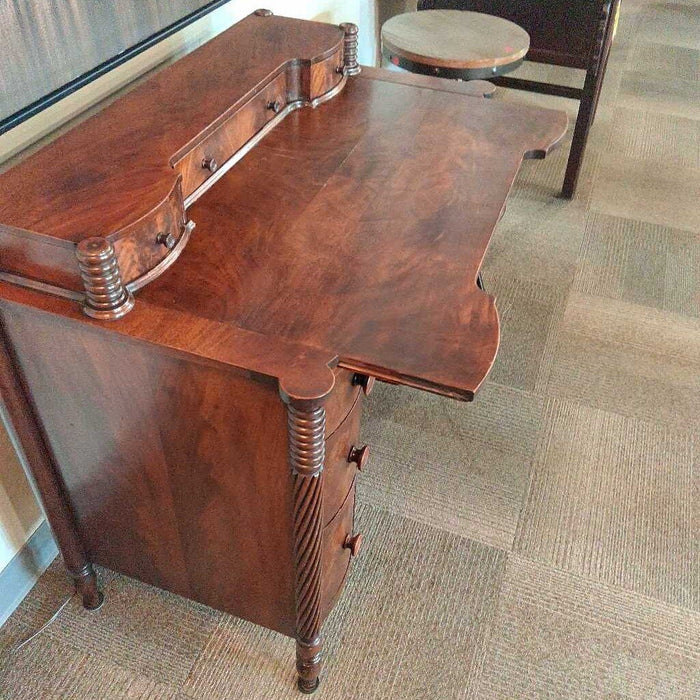 Flint & Horner '1931 Solid Wood Vanity