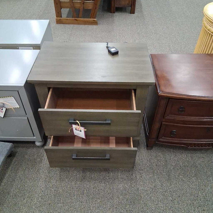 Gray 2 Dwr Nightstand w/ Power