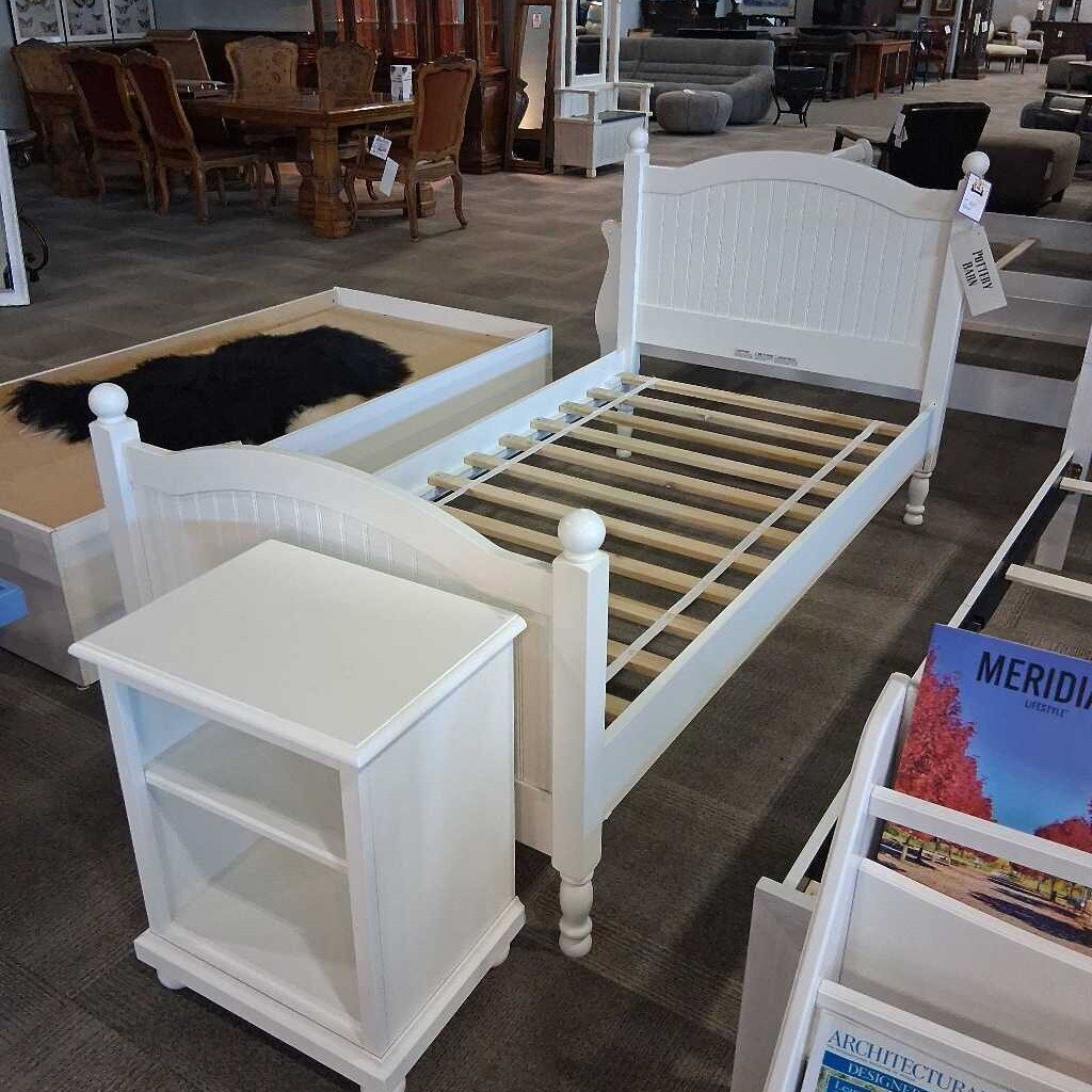 Consignment Furniture