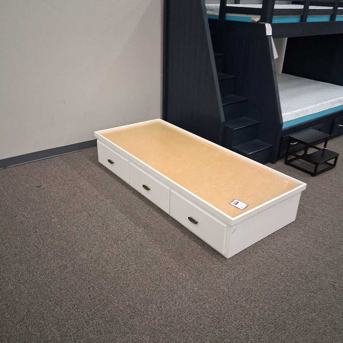 White Twin 3 Dwr Captains Bed