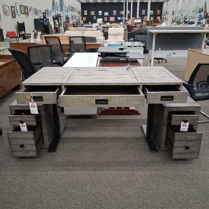 Gray 3 Dwr Adj Pwr Desk