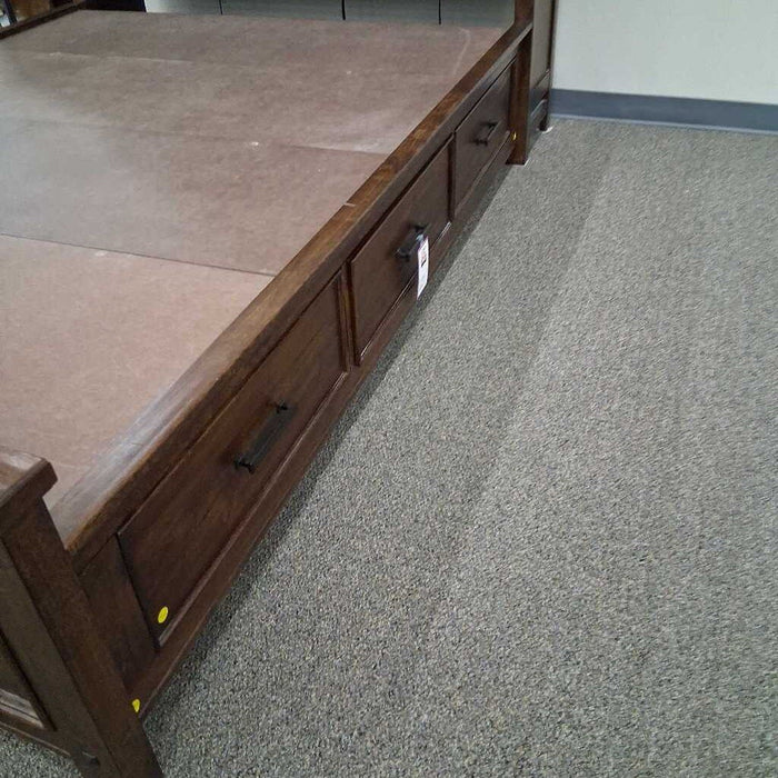 Queen Wolf Creek Capt. Bed Frame
