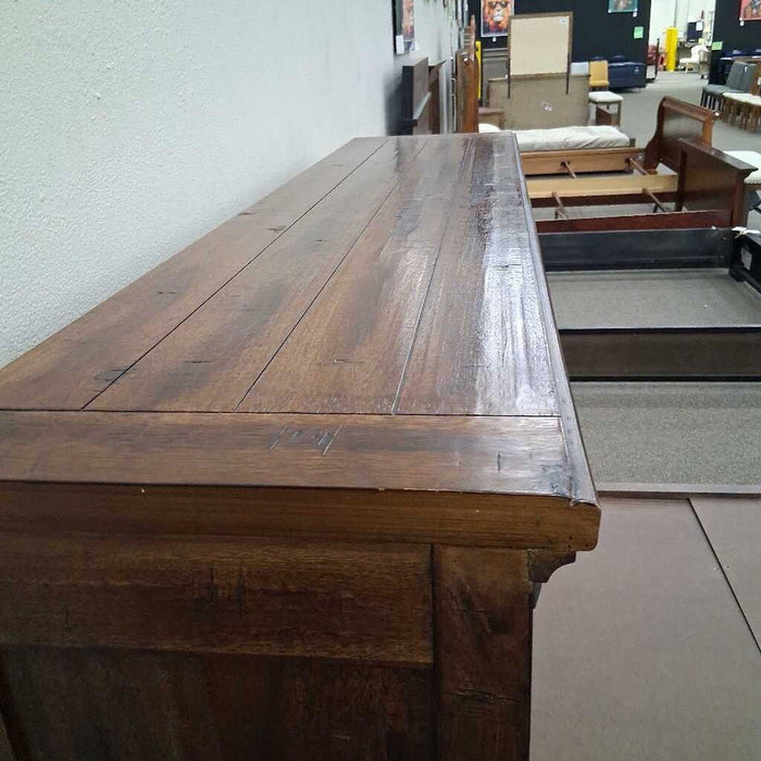 Queen Wolf Creek Capt. Bed Frame