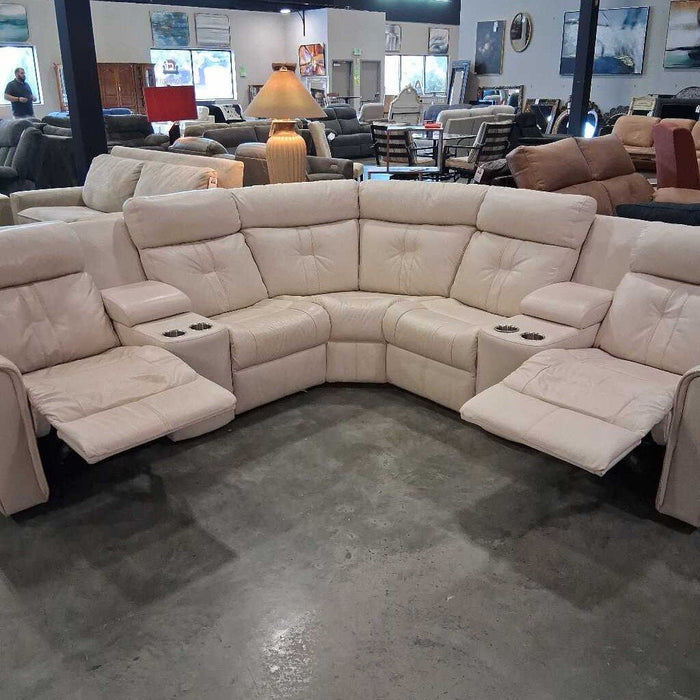 Palliser White 7 Pc Pwr Sectional