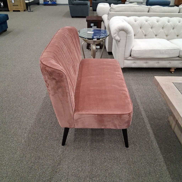Coral Fabric Setee