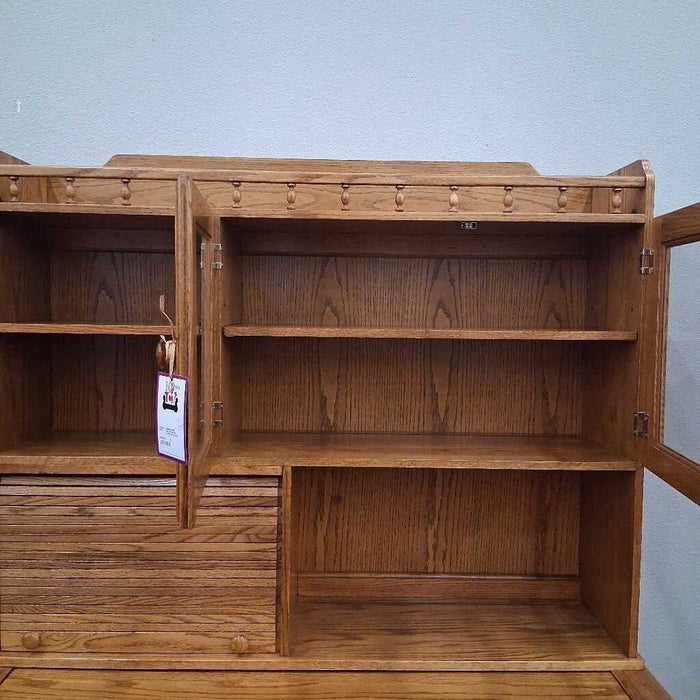 Oak 2 Pc Buffet w/ Pull out Counter