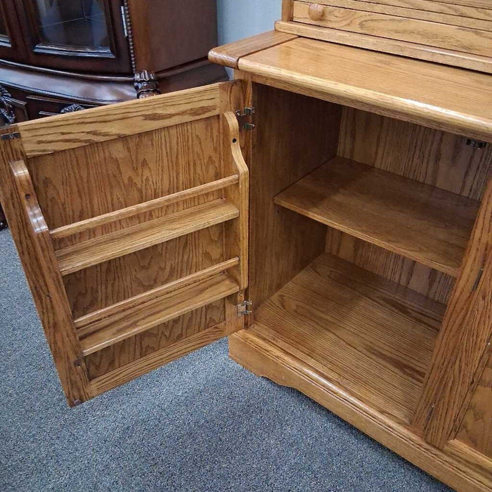 Oak 2 Pc Buffet w/ Pull out Counter