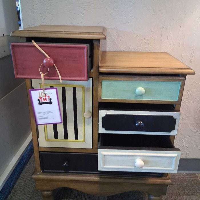 6 Dwr Multi Tone End Table