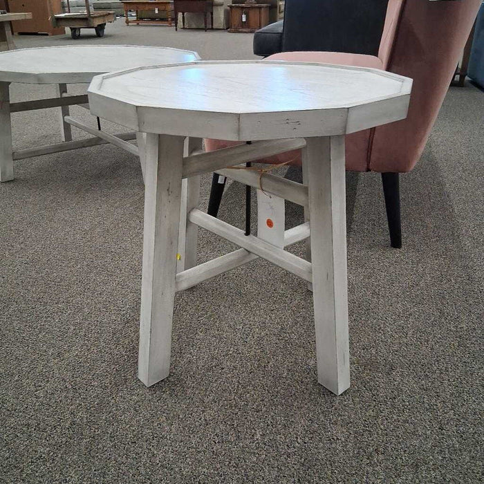 Steve Silver White End Table