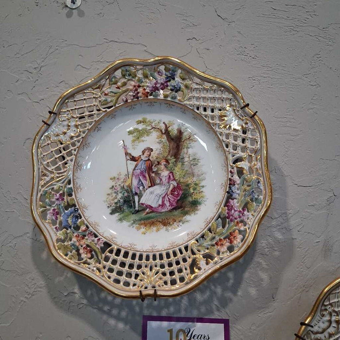 Pair of Dresden Articulated Cabinet Plates