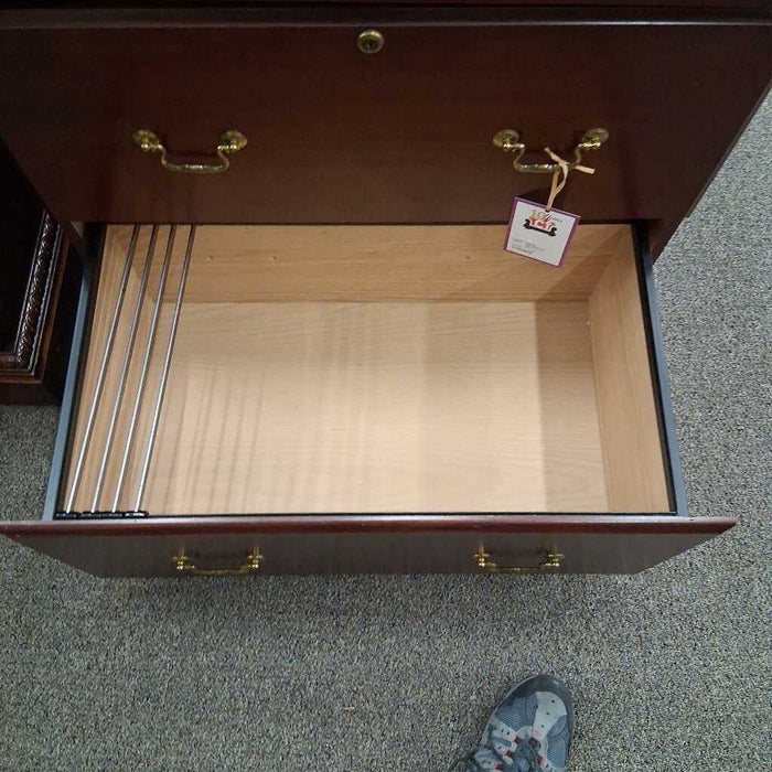Dark Red 2 Dwr File Cabinet w/ Key