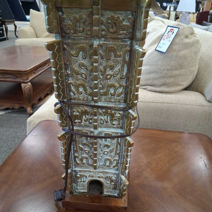 Brass Accent Asian Style Lamp