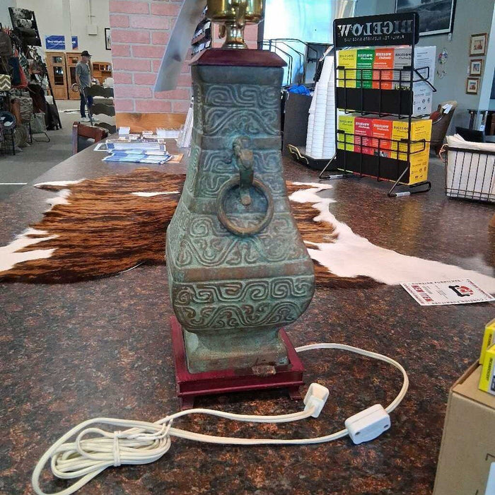 Bronze Accent Asian Style Lamp