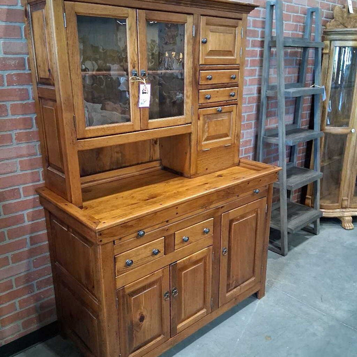 Solid Pine 2 Pc Hutch
