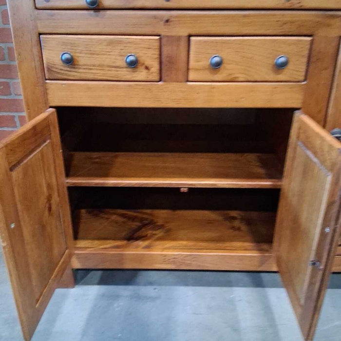 Solid Pine 2 Pc Hutch