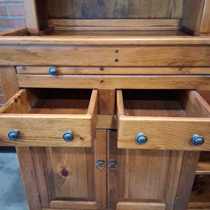 Solid Pine 2 Pc Hutch
