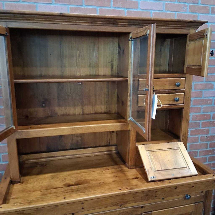 Solid Pine 2 Pc Hutch
