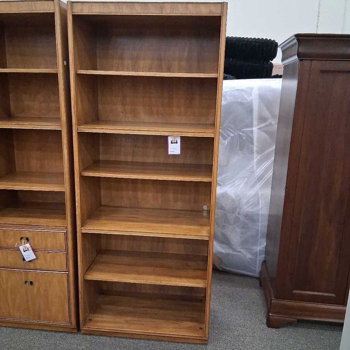 Drexel Light Wood Bookshelf