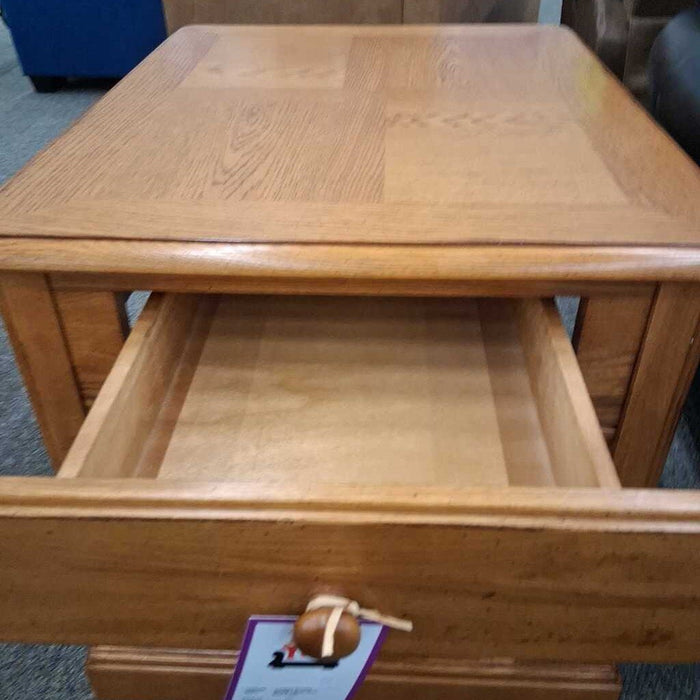 Small 1 Dwr Oak End Table