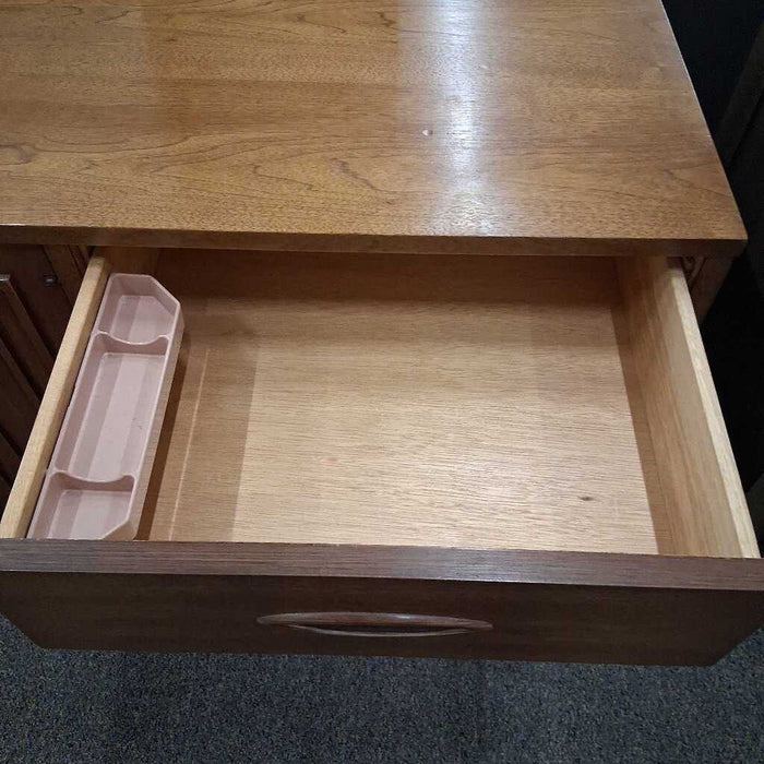 Broyhill MCM Dresser w/ Mirror
