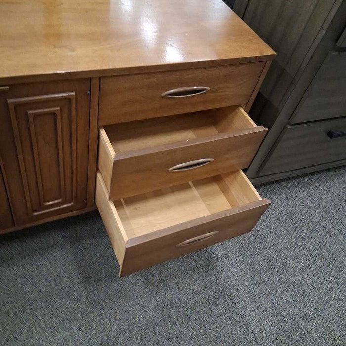 Broyhill MCM Dresser w/ Mirror