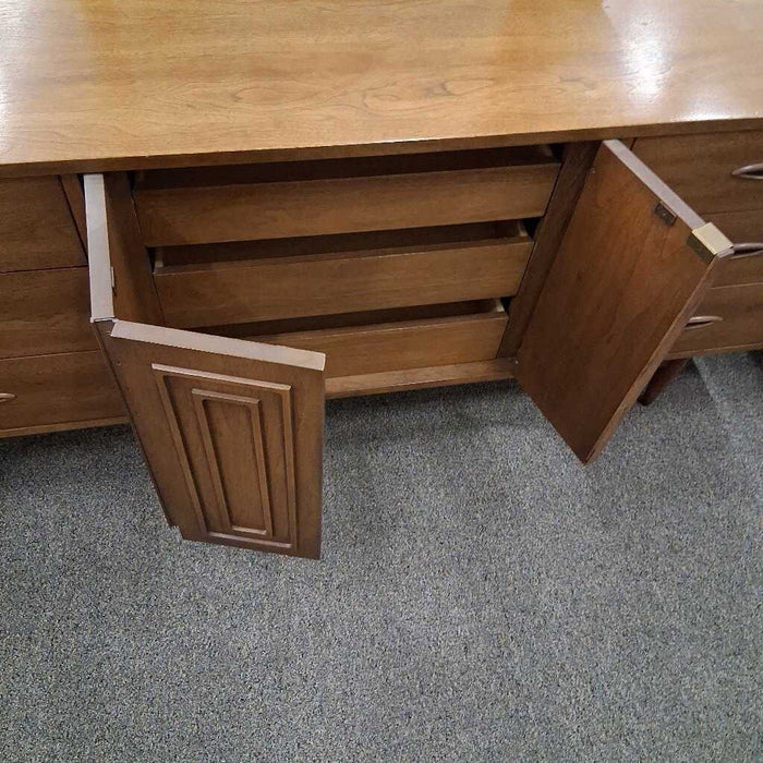 Broyhill MCM Dresser w/ Mirror