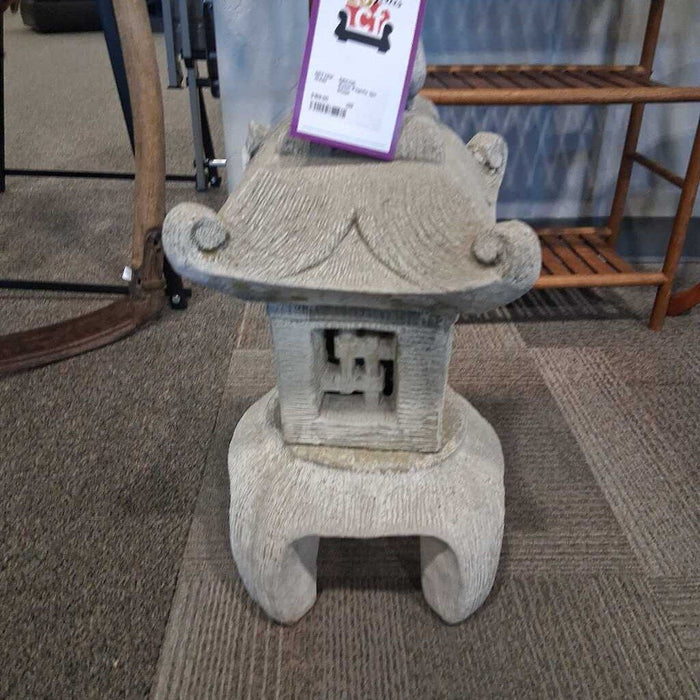 Asian Pagota 3pc Staue