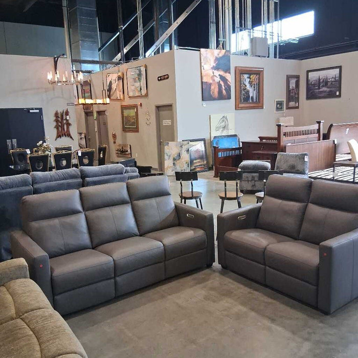 Flexsteel Gray Leather Pwr Rec Sofa