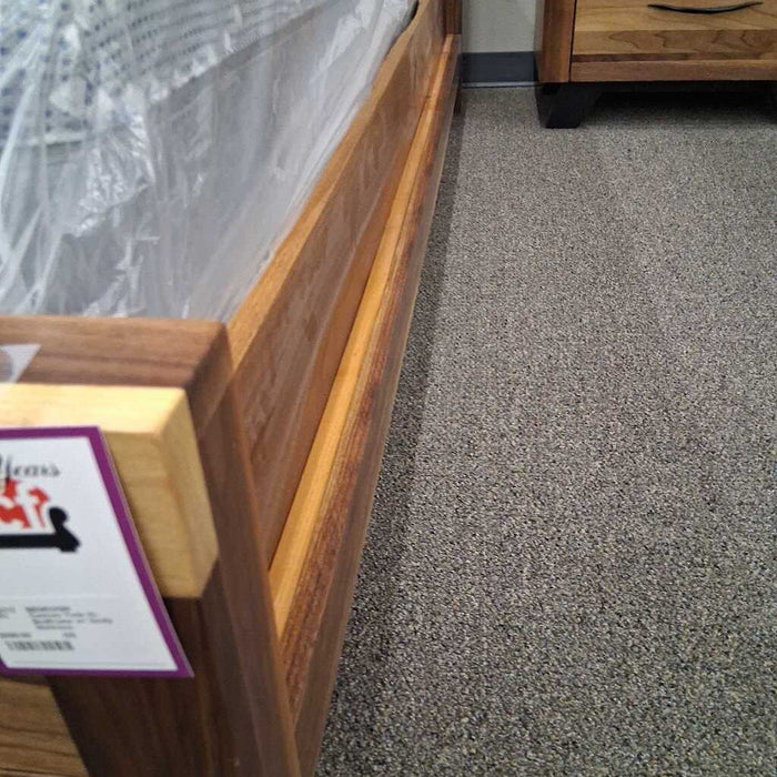 Custom Twin XL Bedframe w/ Sealy Mattress