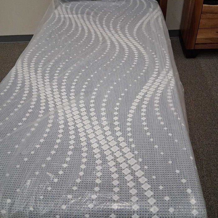 Custom Twin XL Bedframe w/ Sealy Mattress