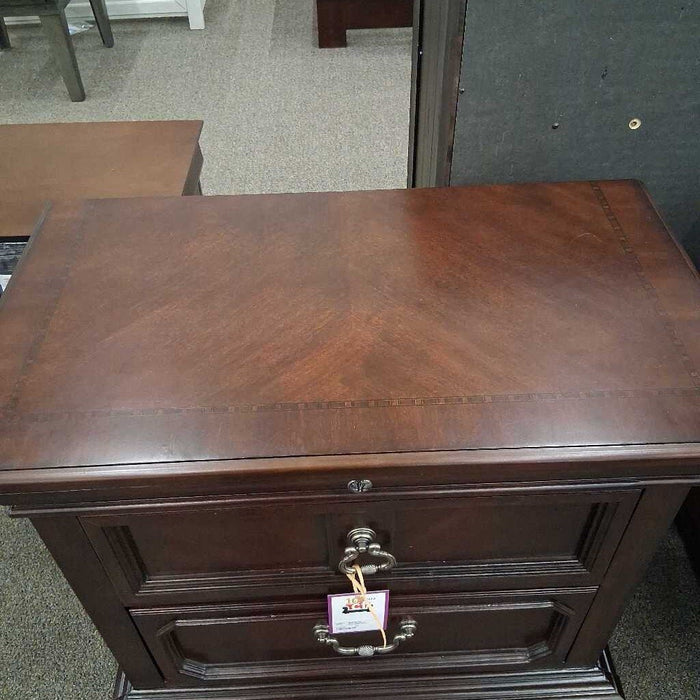 Dark Brown 3 Dwr Nightstand