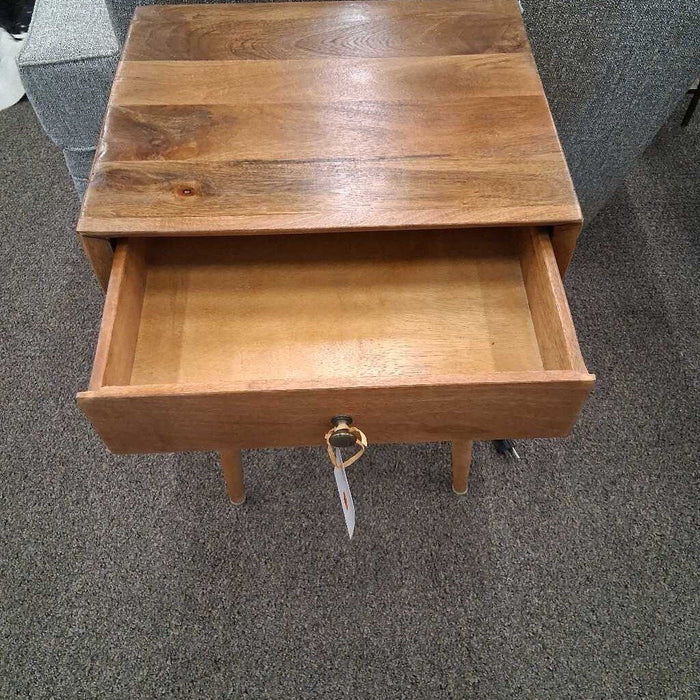 MCM Style End Table w/ Dwrs