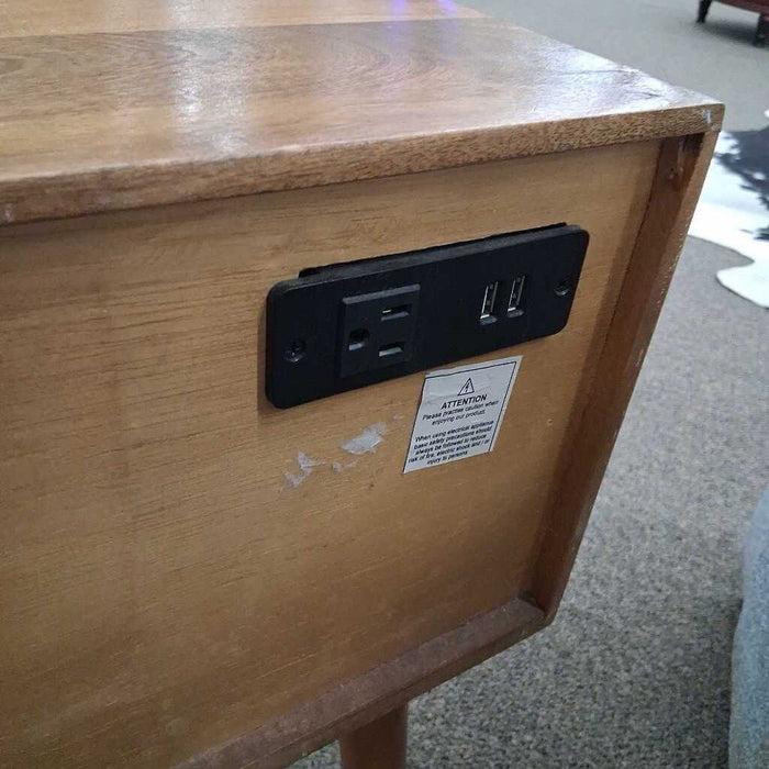 MCM Style End Table w/ Dwrs