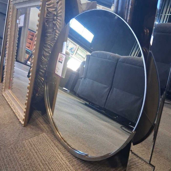Round Metal Accent Mirror