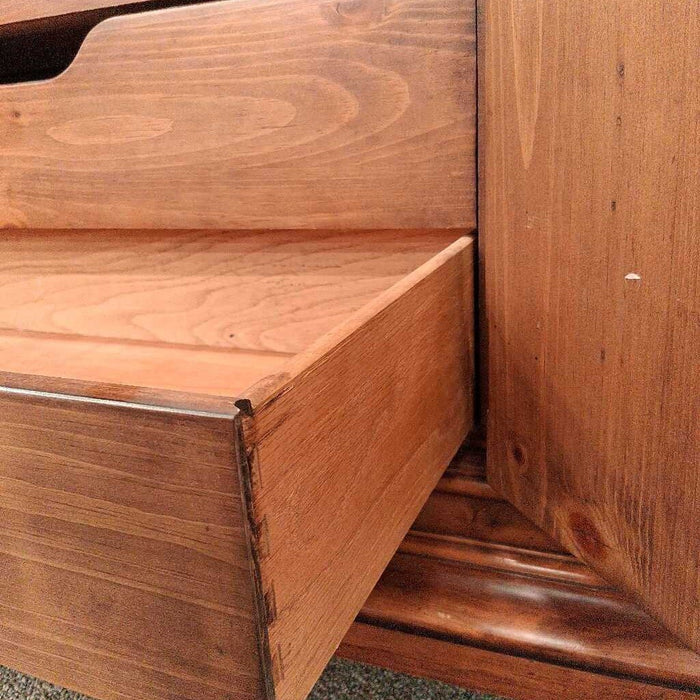 Thomasville Vintage 2 Pc Hutch