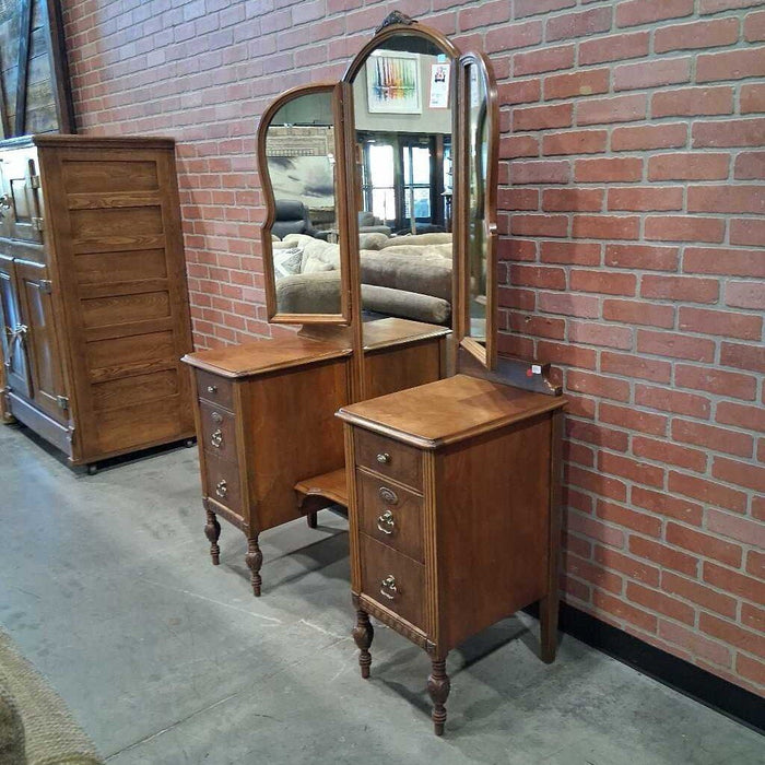Vintage Wood Vanity