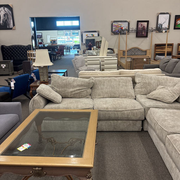 3 Pc Beige Fabric Sectional (Some Wear)