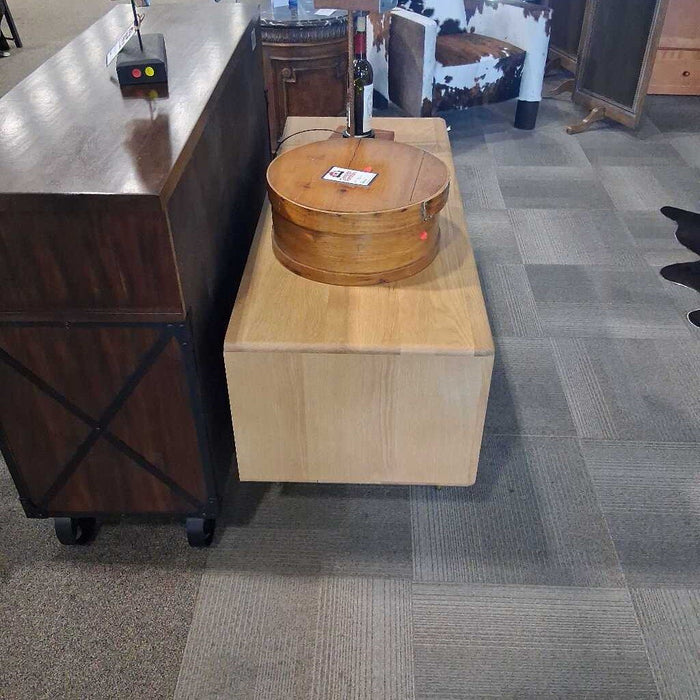 Scan Des Hendrick White Oak Media Console