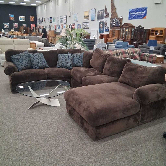 Robert Micheal 3 Pc Brown Fabric Sectional