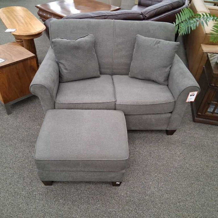 Flexsteel Gray Fabric Loveseat w/ Ottoman