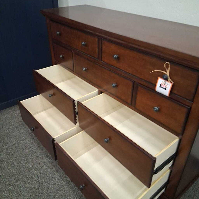 Aspen Home Cherry 9 Dwr Dresser