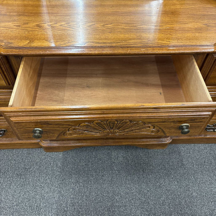 Oak Dresser w/ Mirror (Wear on Top)