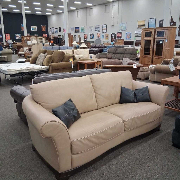 Natuzzi Cream Leather Loveseat