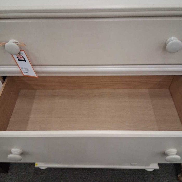 Cream Color 5 Dwr Tallboy (Has Scratches)